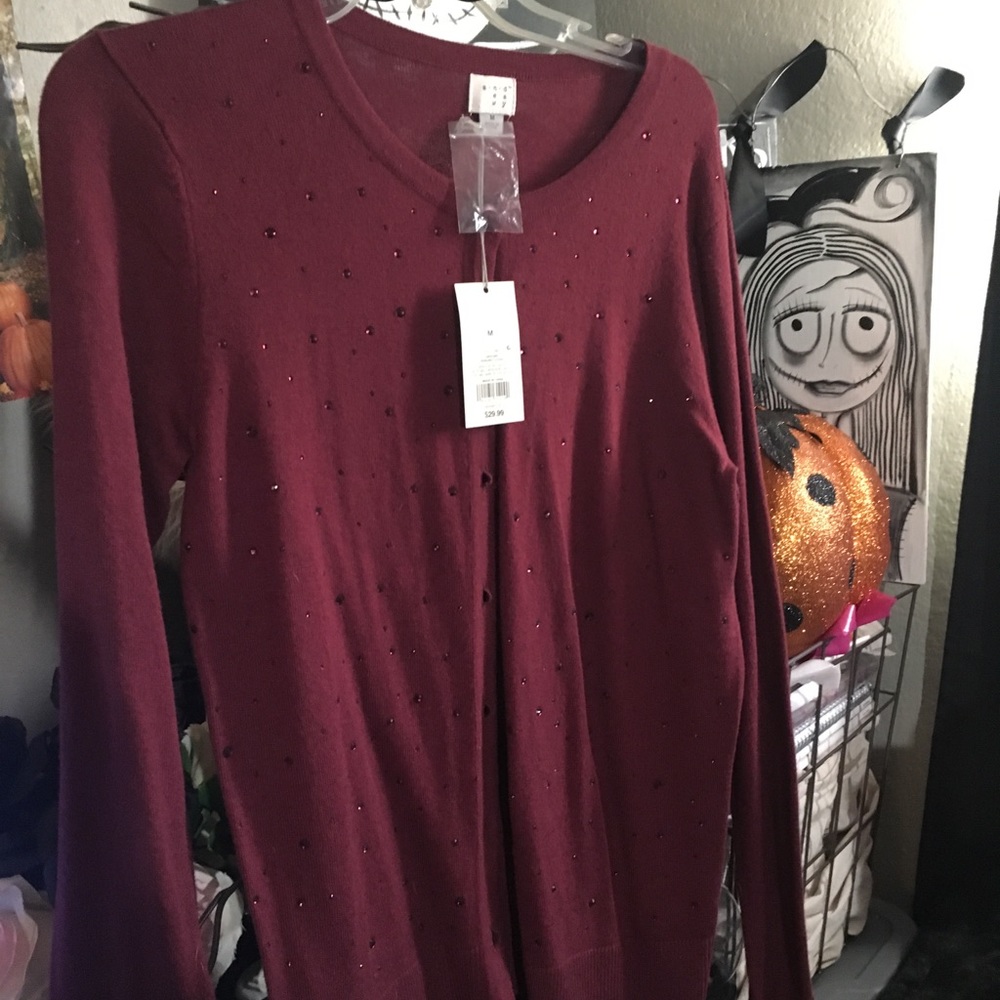 Sweater - Picture 4 of 5